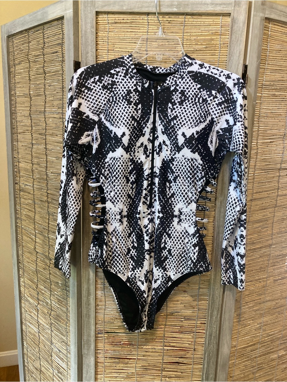 Aleumdr Womens Sexy Zip Front...